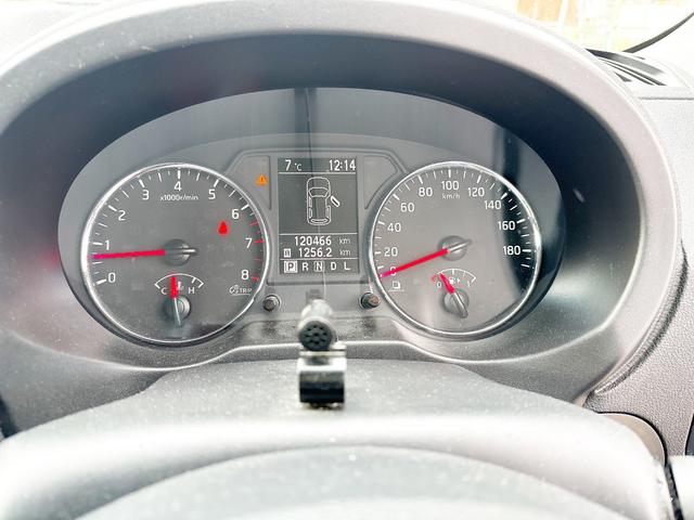 エクストレイル ２０Ｘ　４ＷＤ　ローンに不安な方　１年保証　ユーザー買取車　寒冷地仕様　社外ナビ　フルセグＴＶ　ＤＶＤ再生　Ｂｌｕｅｔｏｏｔｈ　シートヒーター　スマートキー　キーレス　純正アルミホイール　　盗難防止装置（38枚目）