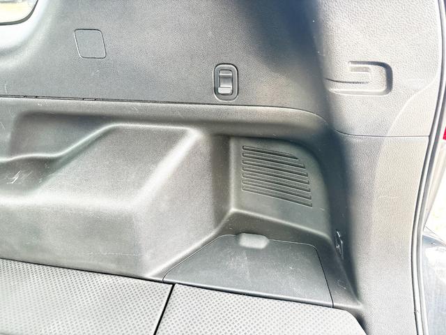 エクストレイル ２０Ｘ　４ＷＤ　ローンに不安な方　１年保証　ユーザー買取車　寒冷地仕様　社外ナビ　フルセグＴＶ　ＤＶＤ再生　Ｂｌｕｅｔｏｏｔｈ　シートヒーター　スマートキー　キーレス　純正アルミホイール　　盗難防止装置（45枚目）