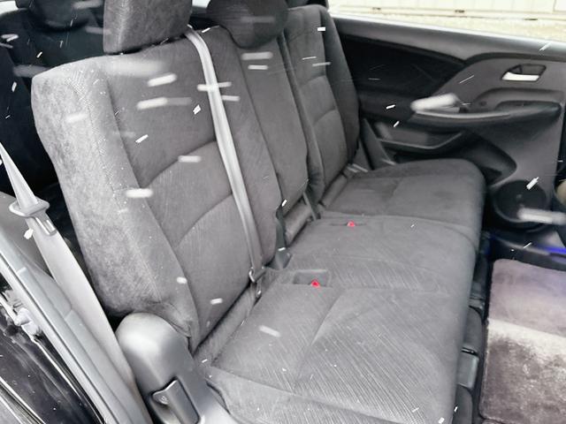 オデッセイ Ｍエアロパッケージ　４ＷＤ　ローンに不安な方　優遇ローン　１年保証　純正ナビ　バックカメラ　フルセグＴＶ　ＤＶＤ再生　Ｂｌｕｅｔｏｏｔｈ　３列シート　フロントホグランプ　全国　札幌　函館　優遇ローン　リース（14枚目）