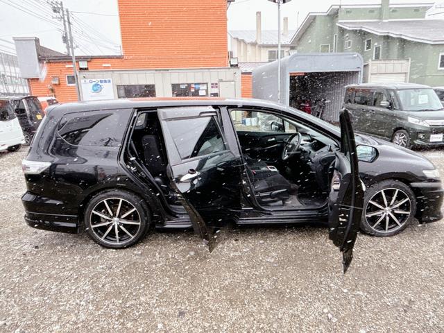 オデッセイ Ｍエアロパッケージ　４ＷＤ　ローンに不安な方　優遇ローン　１年保証　純正ナビ　バックカメラ　フルセグＴＶ　ＤＶＤ再生　Ｂｌｕｅｔｏｏｔｈ　３列シート　フロントホグランプ　全国　札幌　函館　優遇ローン　リース（24枚目）
