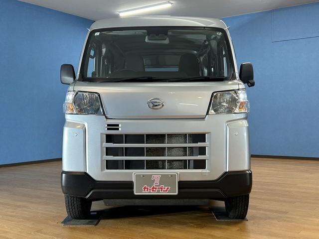ハイゼットカーゴ ＤＸ　４ＷＤ　ユーザー買取車　衝突軽減　社外ナビゲーション　ＣＤ／ＤＶＤ／ラジオ／Ｂｌｕｅｔｏｏｔｈ　純正エンジンスターター　ＬＥＤヘッドライト　オートライト　禁煙車（11枚目）