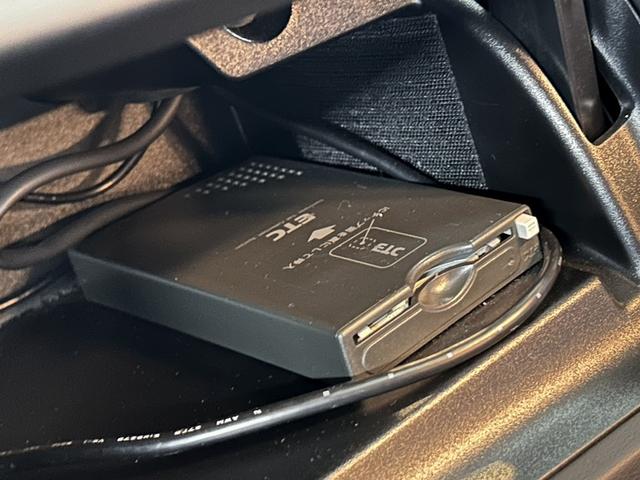 セレナ ハイウェイスター プロパイロットエディション クルーズコントロール ETC バックカメラ LEDヘッドライト 両側電動スライドドア 衝突軽減ブレーキ ナビゲーション フルセグテレビ Bluetooth オートライト リアクーラー プッシュスタート(5枚目)