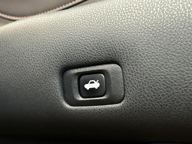 クラウン ロイヤルサルーンi-Four ユーザー買取車 エンジンスターター パワーシート バックカメラ クルーズコントロール 前後ドライブレコーダー ETC ナビゲーション フルセグテレビ スマートキー パワーバックドア(47枚目)