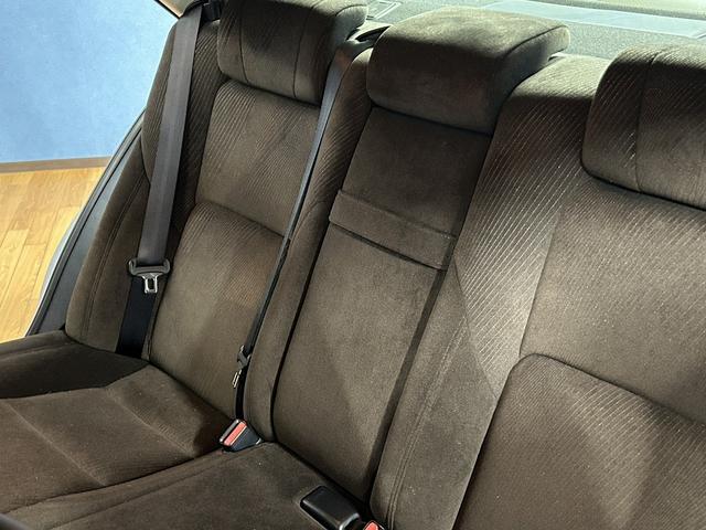クラウン ロイヤルサルーンi-Four ユーザー買取車 エンジンスターター パワーシート バックカメラ クルーズコントロール 前後ドライブレコーダー ETC ナビゲーション フルセグテレビ スマートキー パワーバックドア(60枚目)