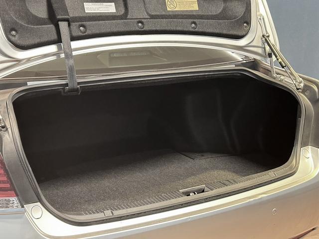 クラウン ロイヤルサルーンi-Four ユーザー買取車 エンジンスターター パワーシート バックカメラ クルーズコントロール 前後ドライブレコーダー ETC ナビゲーション フルセグテレビ スマートキー パワーバックドア(65枚目)