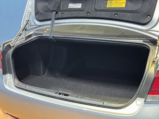 クラウン ロイヤルサルーンi-Four ユーザー買取車 エンジンスターター パワーシート バックカメラ クルーズコントロール 前後ドライブレコーダー ETC ナビゲーション フルセグテレビ スマートキー パワーバックドア(66枚目)