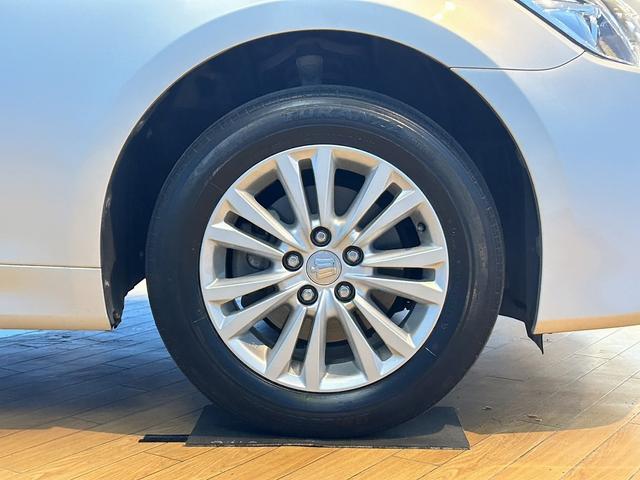 クラウン ロイヤルサルーンi-Four ユーザー買取車 エンジンスターター パワーシート バックカメラ クルーズコントロール 前後ドライブレコーダー ETC ナビゲーション フルセグテレビ スマートキー パワーバックドア(75枚目)