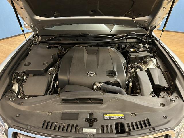 クラウン ロイヤルサルーンi-Four ユーザー買取車 エンジンスターター パワーシート バックカメラ クルーズコントロール 前後ドライブレコーダー ETC ナビゲーション フルセグテレビ スマートキー パワーバックドア(76枚目)
