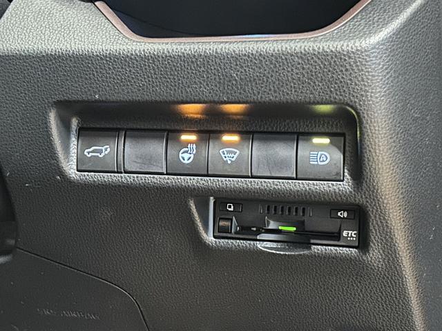 RAV4 ハイブリッドG 前後ドライブレコーダー パワーシート パワーバックドア ETC ナビ バックカメラ Bluetooth LEDヘッドライト クルーズコントロール 障害物センサー フルセグテレビ 寒冷地仕様車(3枚目)