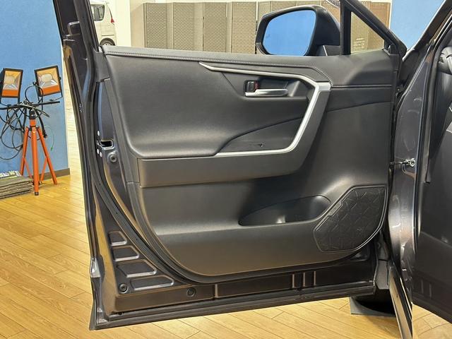 RAV4 ハイブリッドG 前後ドライブレコーダー パワーシート パワーバックドア ETC ナビ バックカメラ Bluetooth LEDヘッドライト クルーズコントロール 障害物センサー フルセグテレビ 寒冷地仕様車(52枚目)