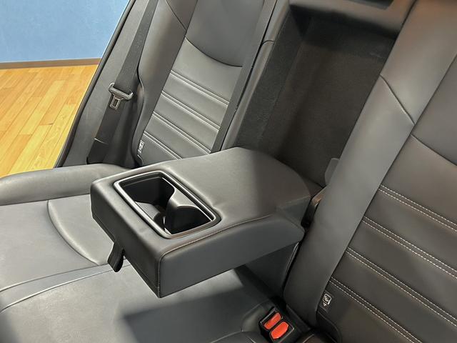 RAV4 ハイブリッドG 前後ドライブレコーダー パワーシート パワーバックドア ETC ナビ バックカメラ Bluetooth LEDヘッドライト クルーズコントロール 障害物センサー フルセグテレビ 寒冷地仕様車(63枚目)