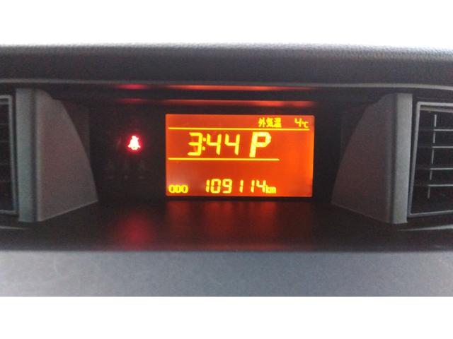 ルーミー X 4WD 両側スライド・片側電動 アルミホイール スマートキー アイドリングストップ CVT 盗難防止システム 衝突安全ボディ ABS ESC CD USB ミュージックプレイヤー接続可 エアコン(11枚目)