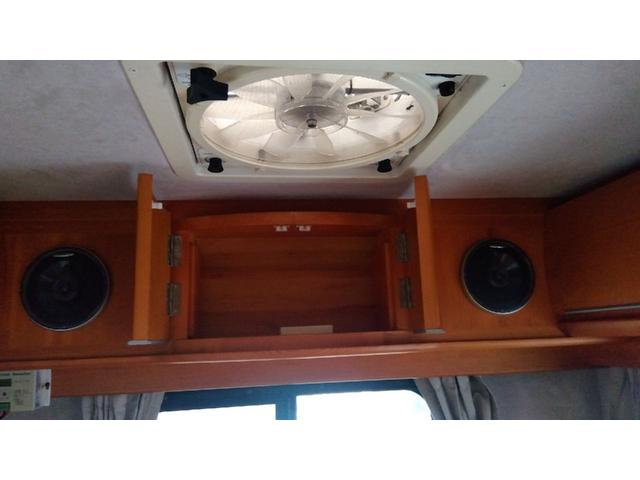 スクラムトラック キャンピング車ワンオーナー　４ＷＤ　ＡＴ　ナビ（2枚目）