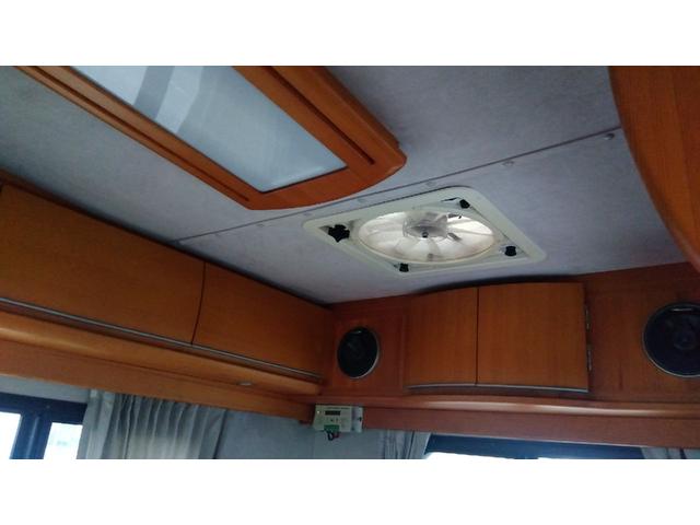 スクラムトラック キャンピング車ワンオーナー　４ＷＤ　ＡＴ　ナビ（8枚目）