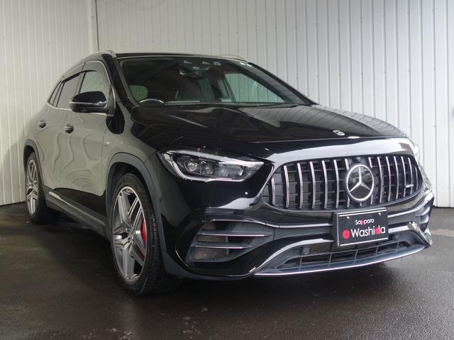 ＧＬＡクラス ＧＬＡ４５　Ｓ　４マチック＋　４ＷＤ　ワンオーナー　ＡＭＧパフォーマンスＰＫＧ　ＡＭＧアドバンスドＰＫＧ　パノラミックスライディングルーフ　全周囲カメラ　クリアランスソナー　　チタニウムグレー／黒レザーシート　電動リアゲート（4枚目）