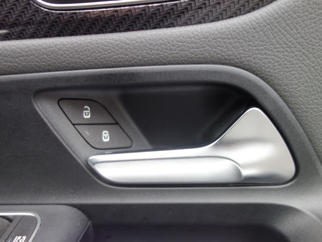 ＧＬＡクラス ＧＬＡ４５　Ｓ　４マチック＋　４ＷＤ　ワンオーナー　ＡＭＧパフォーマンスＰＫＧ　ＡＭＧアドバンスドＰＫＧ　パノラミックスライディングルーフ　全周囲カメラ　クリアランスソナー　　チタニウムグレー／黒レザーシート　電動リアゲート（32枚目）