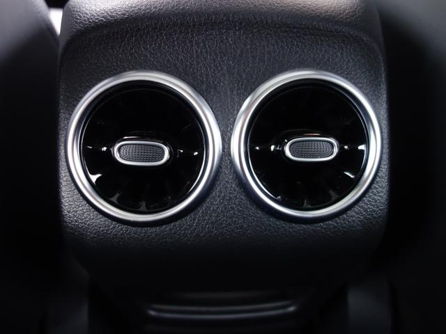 ＧＬＡクラス ＧＬＡ４５　Ｓ　４マチック＋　４ＷＤ　ワンオーナー　ＡＭＧパフォーマンスＰＫＧ　ＡＭＧアドバンスドＰＫＧ　パノラミックスライディングルーフ　全周囲カメラ　クリアランスソナー　　チタニウムグレー／黒レザーシート　電動リアゲート（70枚目）