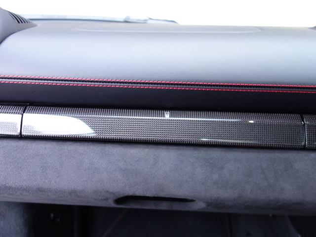 ７１８ケイマン ７１８ケイマンＧＴＳ　４．０　ナビ　クリアランスソナー　６ＭＴ　オートライト　ＨＩＤ　アイドリングストップ　シートヒーター　純正アルミホイール　盗難防止システム　ＡＢＳ　ＥＳＣ　ＣＤ　エアコン　パワーステアリング　パワーウィンドウ（41枚目）