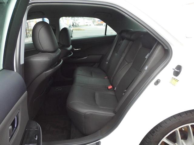 クラウン 3.5アスリート アニバーサリーエディション 社外エアロ 本革シート 社外マフラー ETC オートクルーズコントロール バックカメラ ナビ TV 19インチアルミ HID シートヒーター シートエアコン スマートキー パワーシート 冬タイヤ18インチアルミ付(33枚目)