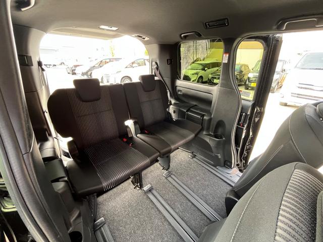 ヴォクシー ZS 煌II 4WD 本州仕入 寒冷地仕様 純正9インチナビTV フリップダウンモニター バックカメラ 純正エンジンスターター 純正ドライブレコーダー前後タイプ トヨタセーフティーセンス 両側パワースライドドア(26枚目)