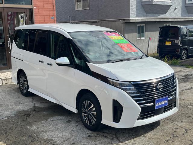 セレナ ハイウェイスターＶ　４ＷＤ　純正ナビＴＶ　アラウンドビューモニター　プロパイロット　両側パワースライドドア　デジタルインナーミラー　シートヒーター　ステアリングヒーター　エマージェンシーブレーキ　置くだけ充電（6枚目）
