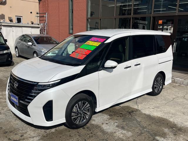 セレナ ハイウェイスターＶ　４ＷＤ　純正ナビＴＶ　アラウンドビューモニター　プロパイロット　両側パワースライドドア　デジタルインナーミラー　シートヒーター　ステアリングヒーター　エマージェンシーブレーキ　置くだけ充電（7枚目）
