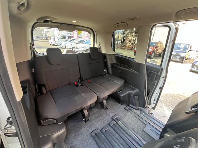 セレナ ハイウェイスターＶ　４ＷＤ　純正ナビＴＶ　アラウンドビューモニター　プロパイロット　両側パワースライドドア　デジタルインナーミラー　シートヒーター　ステアリングヒーター　エマージェンシーブレーキ　置くだけ充電（33枚目）