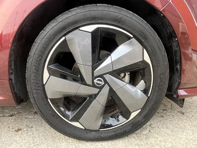 オーラ Ｇ　ＦＯＵＲ　レザーエディション　４ＷＤ　本州仕入　ワンオーナー　純正ナビＴＶ　アラウンドビューモニター　プロパイロット　ＢＯＳＥサウンド　ワイヤレス充電　エマージェンシーブレーキ　レザーシート　シートステアリングヒーター　ドラレコ（10枚目）