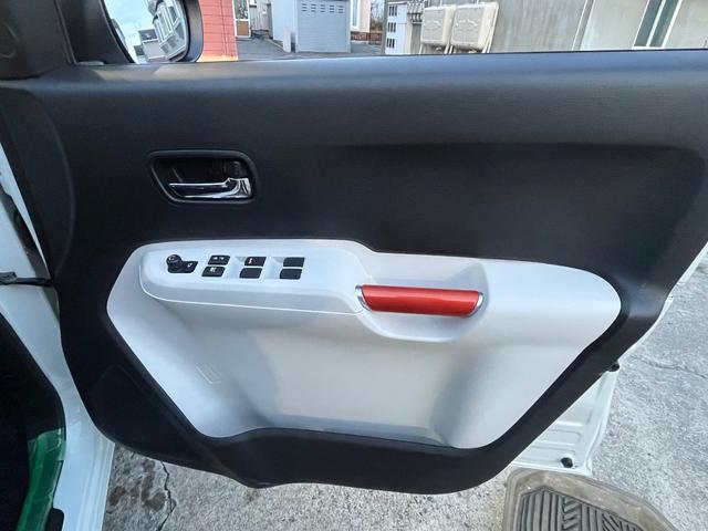 イグニス ハイブリッドＭＺ　４ＷＤ　純正ナビＴＶ　全方位カメラ　デュアルカメラブレーキサポート　純正ドライブレコーダー　クルーズコントロール　ビルトインＥＴＣ　純正エンジンスターター（12枚目）