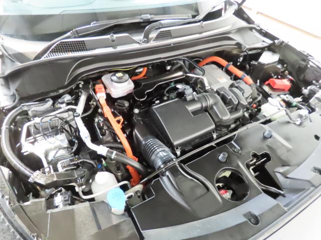 ヴェゼル e:HEVZ・PLaYパッケージ 純正8インチナビ TVフル リアカメラ ETC 4WD アルミホイール 電動リアゲート シートヒーター オートクルーズコントロール アイドリングストップ USB入力端子 衝突防止システム スマートキー(10枚目)