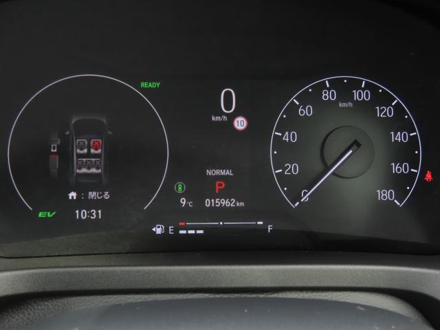 ヴェゼル e:HEVZ・PLaYパッケージ 純正8インチナビ TVフル リアカメラ ETC 4WD アルミホイール 電動リアゲート シートヒーター オートクルーズコントロール アイドリングストップ USB入力端子 衝突防止システム スマートキー(13枚目)