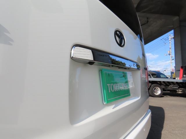ハイエースワゴン GL キャンピング 東和モーター製ツエルト ベバストFFヒーター サブバッテリー走行&外部充電 上蓋式冷蔵庫 電子レンジ 4WD(13枚目)