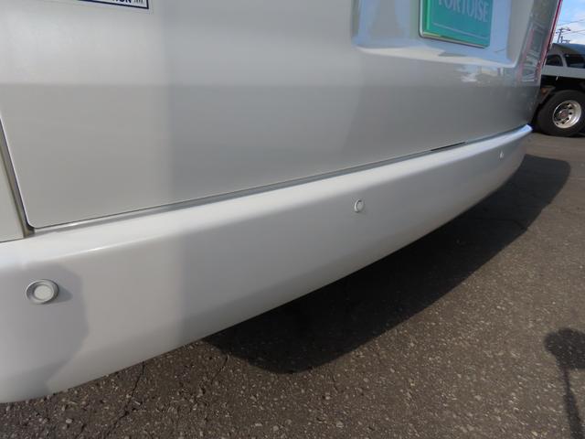 ハイエースワゴン GL キャンピング 東和モーター製ツエルト ベバストFFヒーター サブバッテリー走行&外部充電 上蓋式冷蔵庫 電子レンジ 4WD(14枚目)