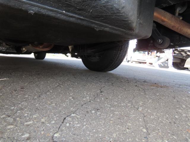 ハイエースワゴン GL キャンピング 東和モーター製ツエルト ベバストFFヒーター サブバッテリー走行&外部充電 上蓋式冷蔵庫 電子レンジ 4WD(17枚目)