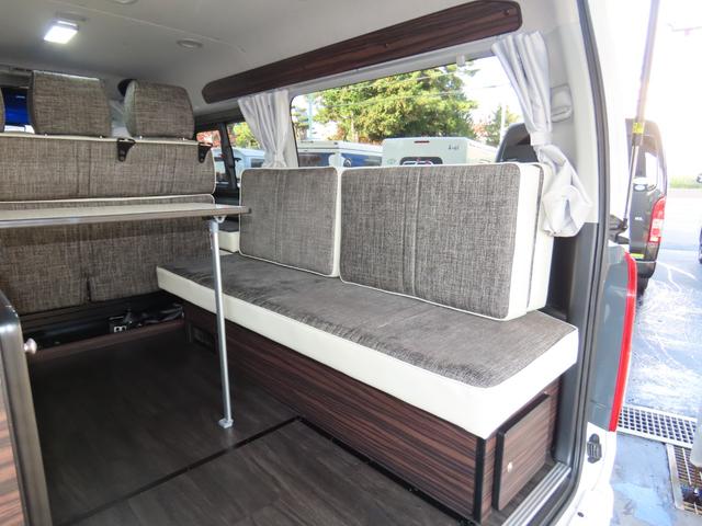 ハイエースワゴン GL キャンピング 東和モーター製ツエルト ベバストFFヒーター サブバッテリー走行&外部充電 上蓋式冷蔵庫 電子レンジ 4WD(26枚目)