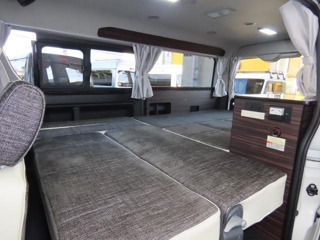 ハイエースワゴン GL キャンピング 東和モーター製ツエルト ベバストFFヒーター サブバッテリー走行&外部充電 上蓋式冷蔵庫 電子レンジ 4WD(36枚目)