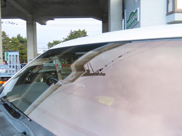 ハイエースバン スーパーＧＬ　ダークプライムＩＩ　キャンピング　バンテック新潟製ＶＡＮＲＥＶＯ４８０　ベバストＦＦヒーター　上蓋式冷蔵庫　電子レンジ　４ＷＤ（5枚目）