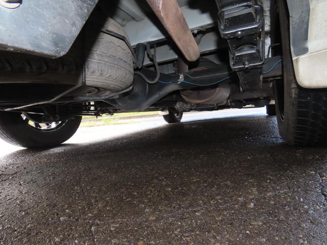 ハイエースバン スーパーＧＬ　ダークプライムＩＩ　キャンピング　バンテック新潟製ＶＡＮＲＥＶＯ４８０　ベバストＦＦヒーター　上蓋式冷蔵庫　電子レンジ　４ＷＤ（23枚目）