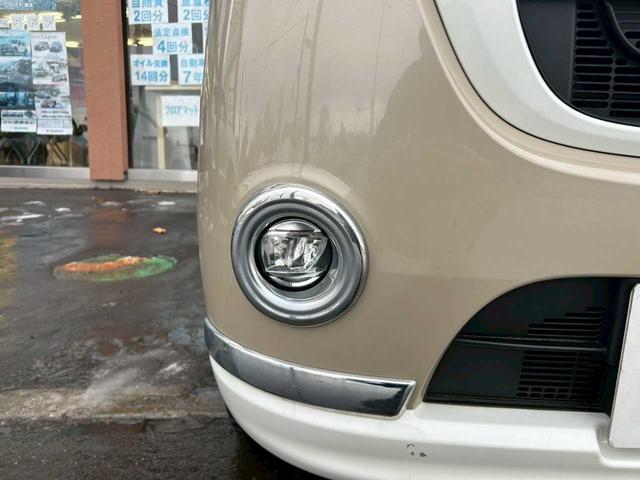 ムーヴキャンバス Ｇメイクアップリミテッド　ＳＡＩＩＩ　４ＷＤ　ＬＥＤヘッドライト　両側パワースライドドア　オートエアコン　オーディオ　衝突被害軽減ブレーキ　アイドリングストップ　ステアリングコントロール（14枚目）