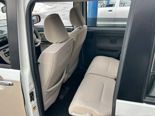 ムーヴキャンバス Ｇメイクアップリミテッド　ＳＡＩＩＩ　４ＷＤ　ＬＥＤヘッドライト　両側パワースライドドア　オートエアコン　オーディオ　衝突被害軽減ブレーキ　アイドリングストップ　ステアリングコントロール（29枚目）