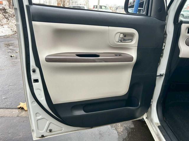 ムーヴキャンバス Ｇメイクアップリミテッド　ＳＡＩＩＩ　４ＷＤ　ＬＥＤヘッドライト　両側パワースライドドア　オートエアコン　オーディオ　衝突被害軽減ブレーキ　アイドリングストップ　ステアリングコントロール（36枚目）