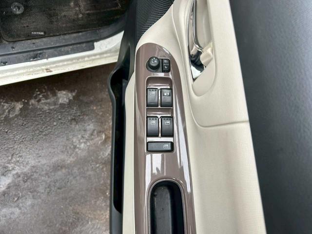 ムーヴキャンバス Ｇメイクアップリミテッド　ＳＡＩＩＩ　４ＷＤ　ＬＥＤヘッドライト　両側パワースライドドア　オートエアコン　オーディオ　衝突被害軽減ブレーキ　アイドリングストップ　ステアリングコントロール（47枚目）