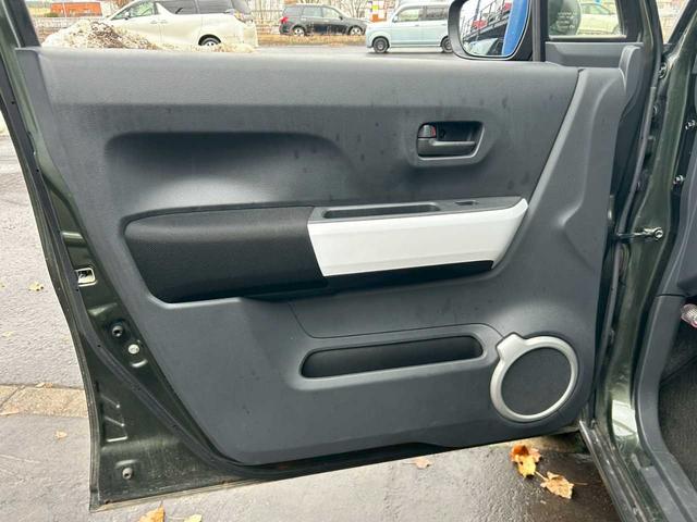 ハスラー Ｘ　４ＷＤ　ナビ付　ディスチャージヘッドライト　フォグランプ　プッシュスタート　アイドリングストップ　衝突被害軽減ブレーキ　車線逸脱防止　横滑防止　シートヒーター　スノーモード　ステアリングスイッチ（32枚目）