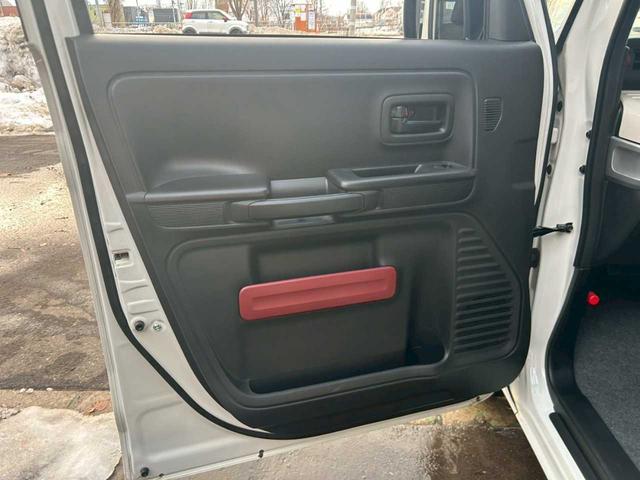 スペーシア ハイブリッドＸ　４ＷＤ　ナビ付　バックカメラ　ドライブレコーダー　両側パワースライドドア　プッシュスタート　アイドリングストップ　衝突被害軽減ブレーキ　横滑防止　車線逸脱防止（41枚目）