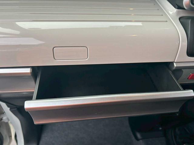 スペーシア ハイブリッドＸ　４ＷＤ　ナビ付　バックカメラ　ドライブレコーダー　両側パワースライドドア　プッシュスタート　アイドリングストップ　衝突被害軽減ブレーキ　横滑防止　車線逸脱防止（47枚目）