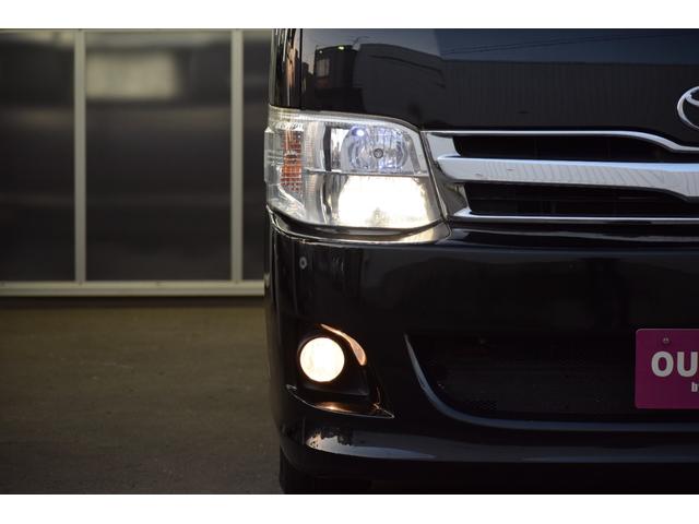 ハイエースワゴン ＧＬ　４ＷＤ　本州仕入／社外エアロ／社外テール／ベッドキット／フリップダウンモニター／キセノンヘッドライト／社外メモリーナビ／バックカメラ／ドライブレコーダー（12枚目）