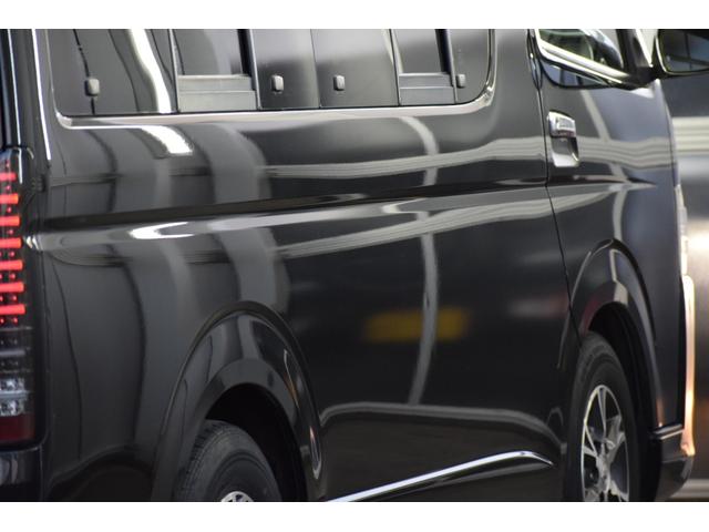 ハイエースワゴン ＧＬ　４ＷＤ　本州仕入／社外エアロ／社外テール／ベッドキット／フリップダウンモニター／キセノンヘッドライト／社外メモリーナビ／バックカメラ／ドライブレコーダー（21枚目）