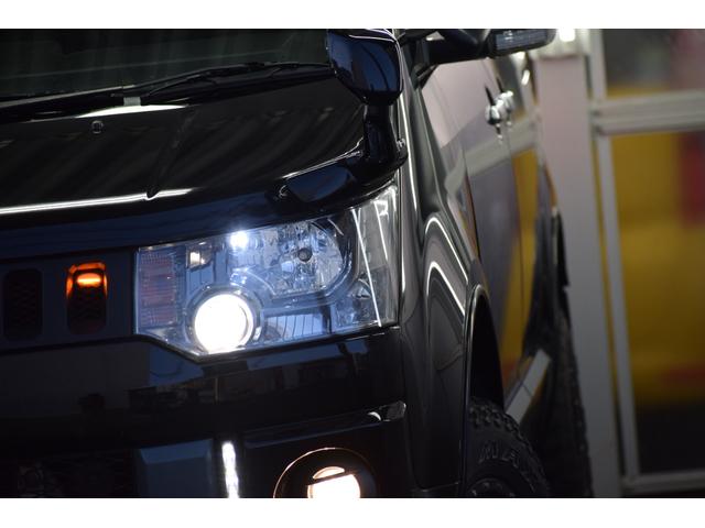 デリカＤ：５ Ｄ　パワーパッケージ　４ＷＤ　リフトアップ／社外ショックアブソーバー／社外１６インチアルミ／グリルマーカー／チッピング塗装／社外メモリーナビ／バックカメラ／ＪＡＯＳスキッドプレート／（7枚目）