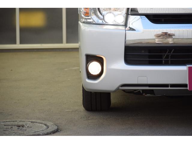 ハイエースワゴン ＧＬ　４ＷＤ　フレックスオリジナルＶｅｒ．２ベッドキット／フロントツインモニター／フリップダウンモニター／レザー調シートカバー／ＬＥＤヘッドライト／本州仕入／寒冷地仕様／スマートキー／プッシュスタート（12枚目）