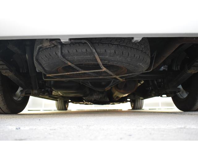 ハイエースワゴン ＧＬ　４ＷＤ　フレックスオリジナルＶｅｒ．２ベッドキット／フロントツインモニター／フリップダウンモニター／レザー調シートカバー／ＬＥＤヘッドライト／本州仕入／寒冷地仕様／スマートキー／プッシュスタート（27枚目）